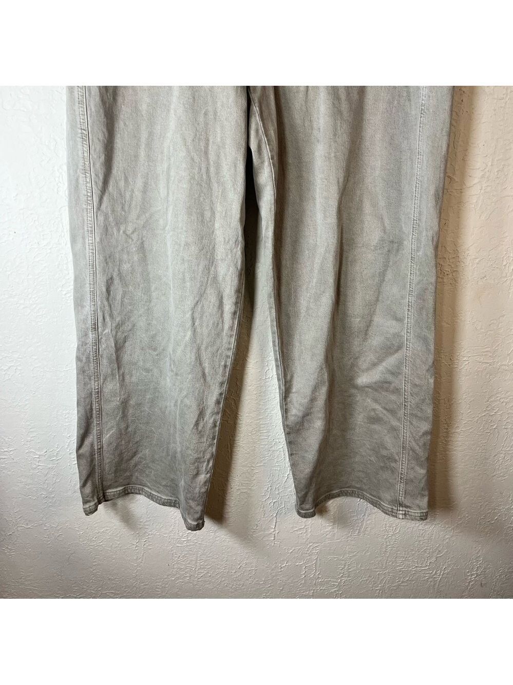 American Eagle Outfitters Wide Leg Jeans in Khaki - Picture 7 of 14
